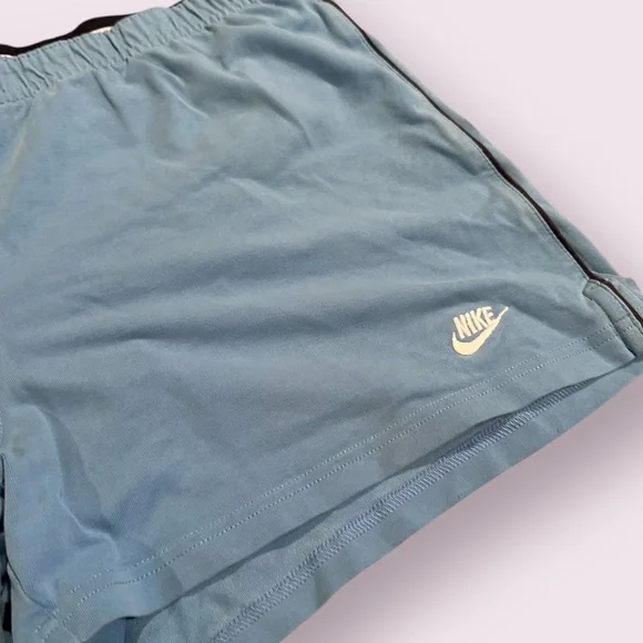 Nike Women's Light Blue Elastic Wist Cotton Shorts Size Medium - Picture 3 of 7